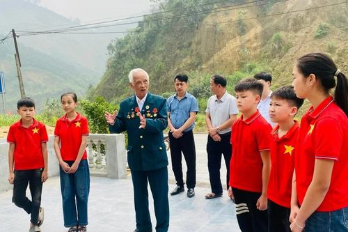 Bồi đắp tình yêu quê hương qua những di tích lịch sử, văn hóa