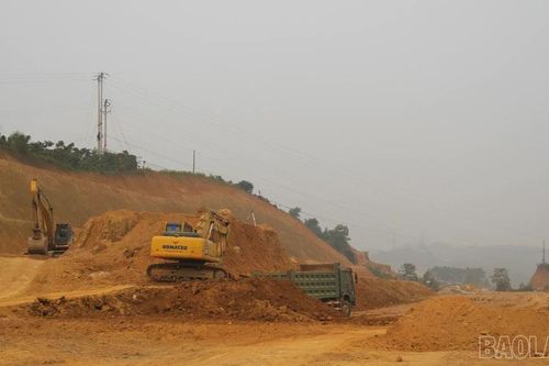 Doanh nghiệp xây dựng 'gồng mình' trước giá nhiên liệu, vật liệu tăng cao
