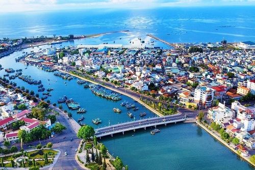 Kỷ niệm 51 năm Ngày Giải phóng Phan Thiết:Phát huy hào khí giải phóng, phía Đông Nam bứt phá trở thành cực tăng trưởng động lực