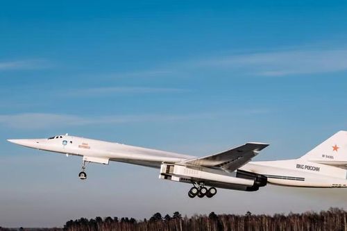 Chỉ một phần ba phi đội máy bay ném bom Tu-160M của Nga đủ khả năng tác chiến