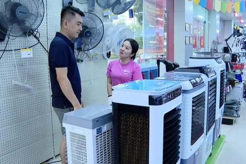 Thị trường điện lạnh vào mùa