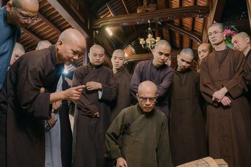 Tăng Ni sinh Học viện Phật giáo VN tại Huế học tập thực tế tại tổ đình Quốc Ân