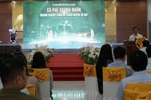 Chương trình 'Cà phê Doanh nhân' tỉnh An Giang – Nơi chia sẻ và gửi gắm niềm tin