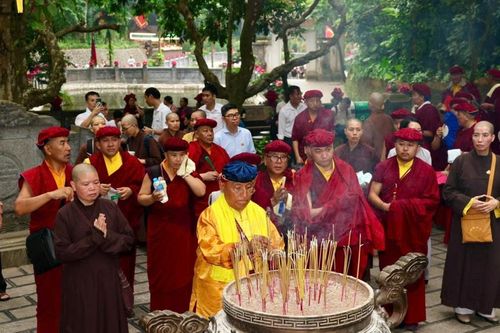 Đức Gyalwang Drukpa lần đầu thăm Đền Hùng: Dấu ấn tâm linh mùa Giỗ Tổ