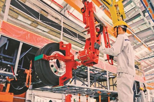 Tăng trưởng hai con số: Khát vọng lớn và bài toán ổn định