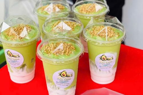 Bơ già dừa non - đồ uống độc đáo từ những nguyên liệu gần gũi