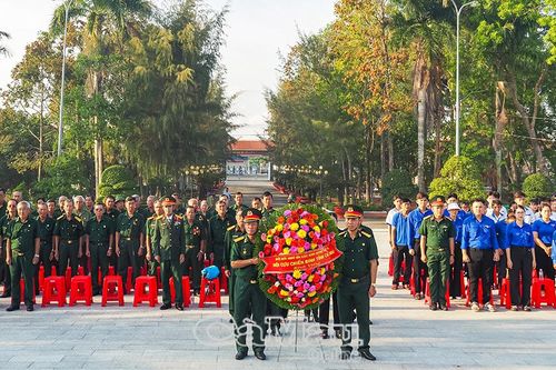 Cựu chiến binh về nguồn tri ân, giáo dục truyền thống cho thế hệ trẻ