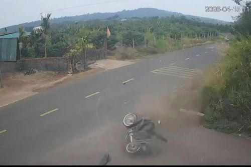 Điều tra nguyên nhân khiến nam sinh tử vong trên quốc lộ 29 tại Đắk Lắk