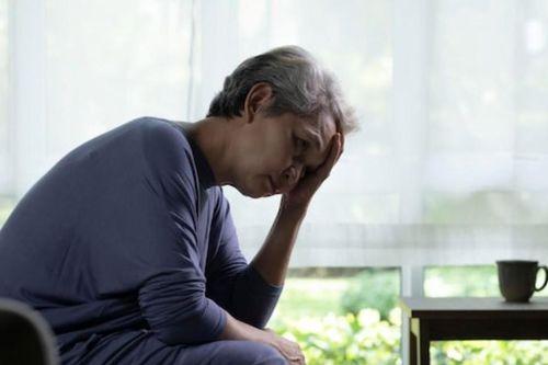 Mẹ di chúc toàn bộ tài sản cho con rể, 3 con trai phản đối dữ dội rồi im bặt khi nghe lý do