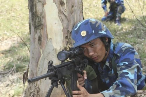 Súng bắn tỉa Galatz Israel trong tay Hải quân đánh bộ Việt Nam