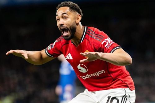Hạ Chelsea, MU tiến sát vé dự Champions League