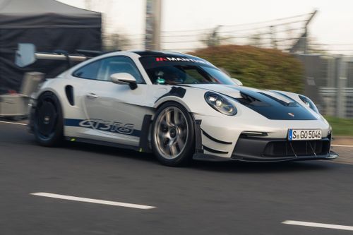 Porsche 911 GT3 RS Manthey lập kỷ lục tốc độ tại Nurburgring