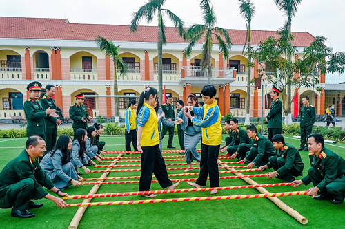 Giữ 'thế trận lòng dân' vững chắc