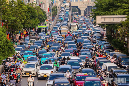 An toàn giao thông: Thực hiện đồng bộ, quyết liệt giải pháp hạn chế ùn tắc giao thông