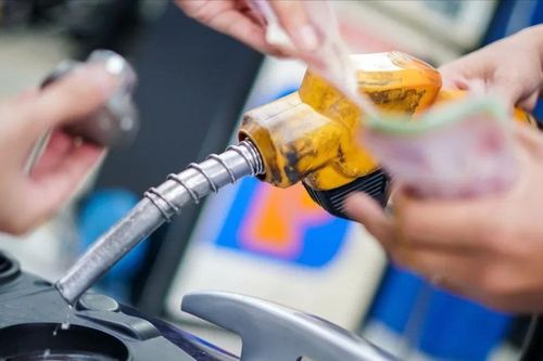 Phạt 3 công ty xăng dầu vi phạm quy định về dự trữ