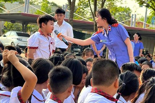 Sắc áo xanh thanh niên trên 'mặt trận' công lý - Kỳ 2: Điểm sáng trong tuyên truyền pháp luật