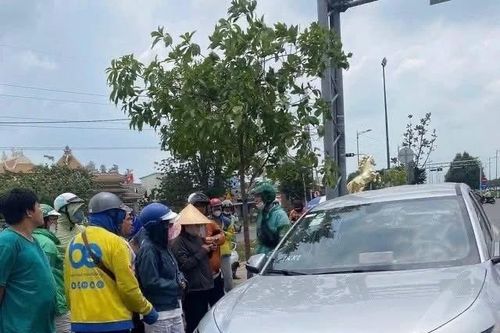 Phát hiện tài xế tử vong bất thường trong ô tô ở TPHCM