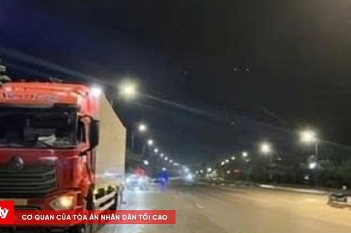 Va chạm xe tải đỗ bên đường, người đi xe máy tử vong