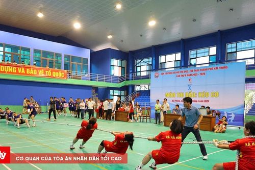 Những cuộc so tài căng thẳng tại giải kéo co Hải Phòng