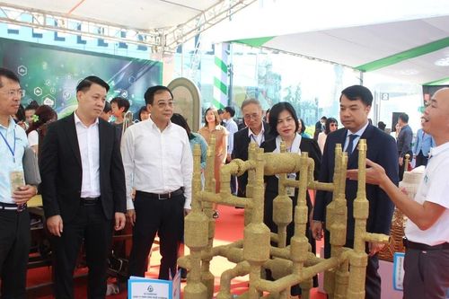 Nhiều doanh nghiệp chọn 'sản xuất xanh' để hóa giải sức ép địa chính trị