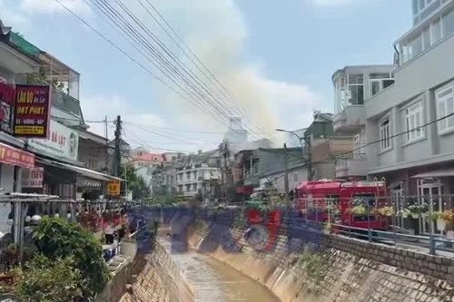 Lâm Đồng: Cháy nhiều căn nhà ngay trung tâm Đà Lạt