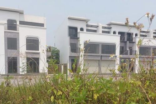 Nhanh chóng 'hồi sinh' dự án khu đô thị hàng trăm tỷ đang bị bỏ dở, xuống cấp trầm trọng