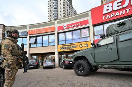Vụ xả súng đẫm máu tại Kiev: 6 người thiệt mạng, Ukraine mở điều tra khủng bố