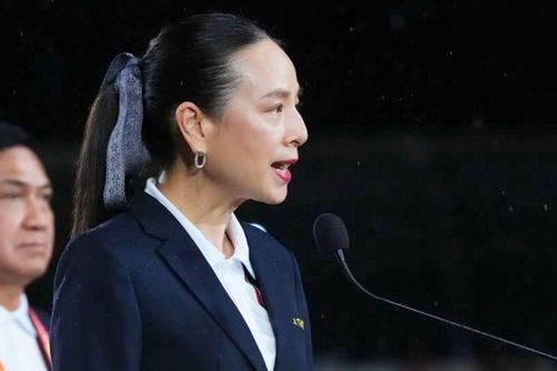 Madam Pang tuyên bố mục tiêu World Cup dù thua Lào