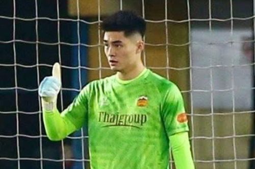 Thủ môn Trần Trung Kiên xuất thần vẫn không thể cứu HAGL
