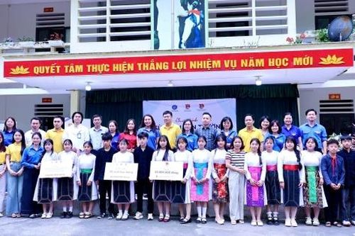 Thanh niên Công Thương triển khai chương trình 'Cùng em đến trường'