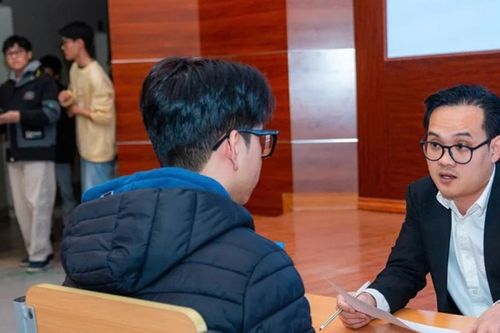 Đưa tri thức Việt vươn ra thế giới