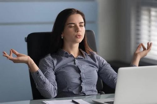 7 mẹo đơn giản giúp bạn có thể giảm căng thẳng tức thì