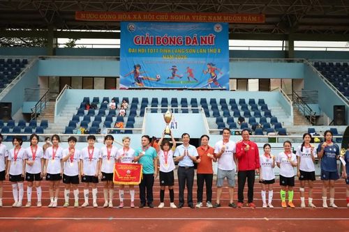 Đội cụm Thất Khê vô địch Giải bóng đá nữ Đại hội TDTT tỉnh lần thứ X