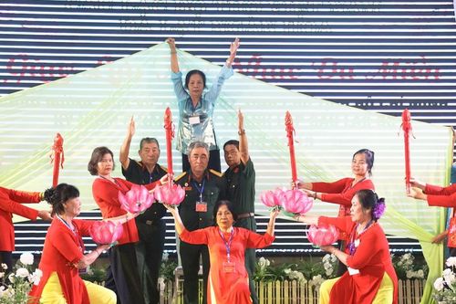 Giao lưu thơ, nhạc chào mừng ngày thống nhất đất nước