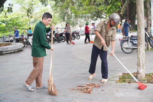 Phường Hà Giang 1 ra quân 'Ngày Chủ nhật xanh' hưởng ứng các ngày lễ lớn