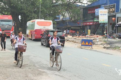 Nguy cơ mất an toàn giao thông trên Quốc lộ 37