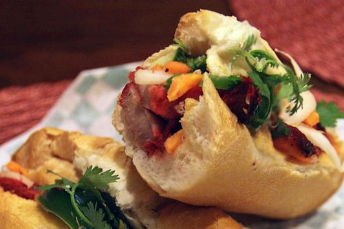 Bộ Y tế yêu cầu làm rõ vụ nghi ngộ độc bánh mì ở Nghệ An
