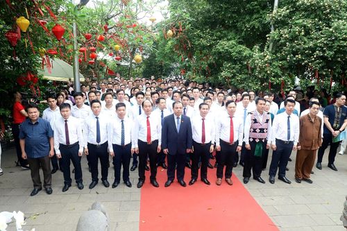 11 xã vùng cao dâng hương Vua Hùng, củng cố niềm tin và sức mạnh đoàn kết