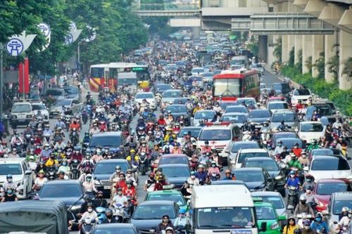 Cử tri Hà Nội kiến nghị hạn chế xe cá nhân vào trung tâm