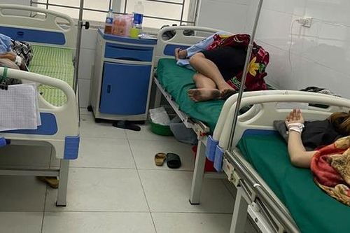Diễn biến sức khỏe 20 người nghi ngộ độc bánh mì ở Nghệ An