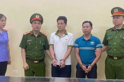 Khởi tố Sằm Văn Học và Sằm Văn Sy vì sử dụng giấy tờ xe, biển số đẹp giả