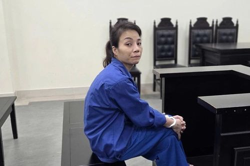 Em gái dùng tên, tuổi và nhà đất của chị gái để lừa tiền