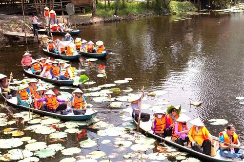 Thị trường du lịch dịp lễ 30/4 - 1/5: Người dân thắt chặt chi tiêu, tour gần hút khách