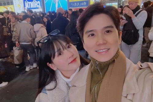 Cặp đôi yêu sau 5 ngày nhắn tin, về Việt Nam dạm ngõ mới lần đầu gặp
