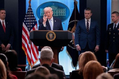 Ông Trump cáo buộc Iran vi phạm thỏa thuận ngừng bắn