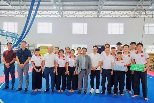 Thứ trưởng Hoàng Đạo Cương thăm và kiểm tra công tác huấn luyện tại Trung tâm Huấn luyện Thể thao Quốc gia