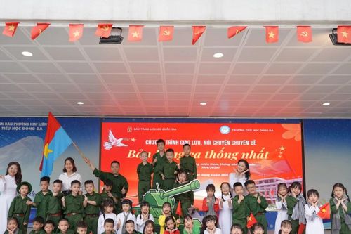 Giáo dục lịch sử cho học sinh tiểu học từ những trải nghiệm sống động