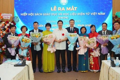 Ra mắt Hiệp hội Sách giáo dục và học liệu điện tử Việt Nam