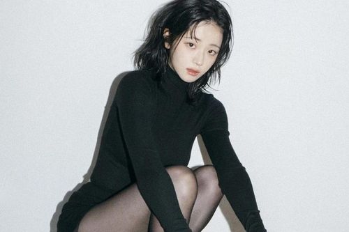 Mỹ nhân K-pop 'hạng 0' xuất hiện, sở hữu cả nhan sắc và cơ bắp, cạnh tranh với Jang Won Young lẫn Karina