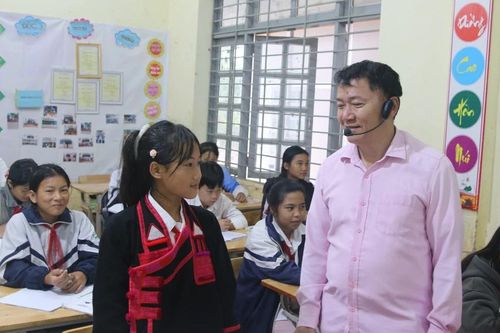 Đưa tiếng Anh trở thành ngôn ngữ thứ hai trong trường học: Thách thức từ thực tiễn vùng cao